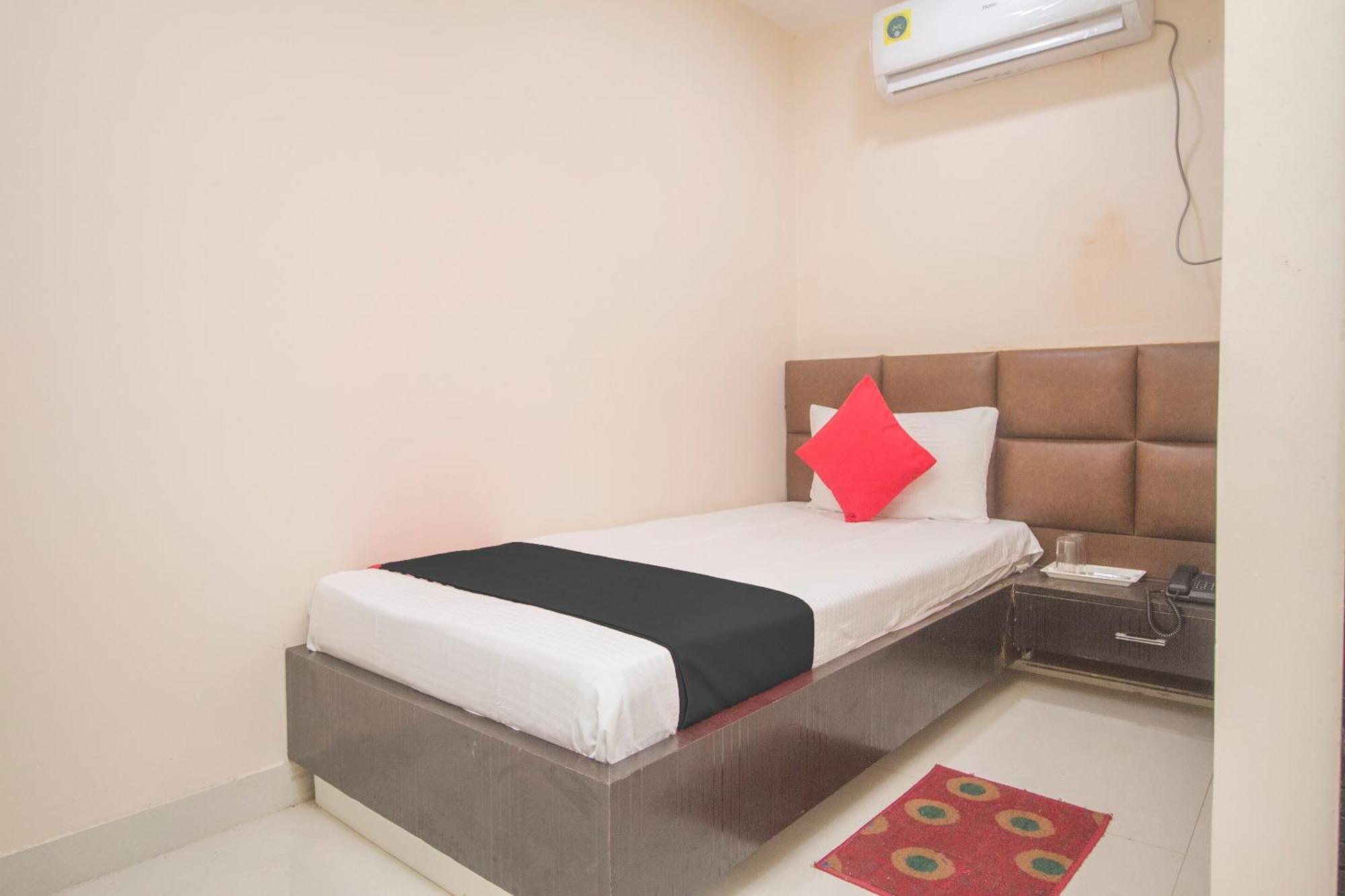 Capital O Stay In Koch Bihār Exterior foto