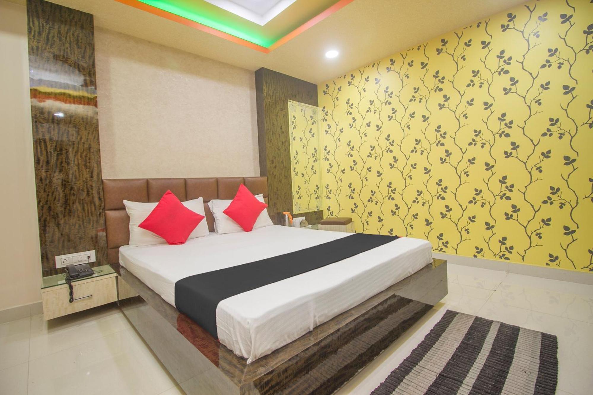 Capital O Stay In Koch Bihār Exterior foto